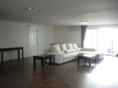 3 bedroom condo for sale with tenant at Regent On The Park 2 - Condominium - Khlong Tan Nuea - Ekkamai