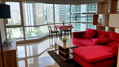 1 bedroom condo at Sukhumvit Suite for sale with tenant